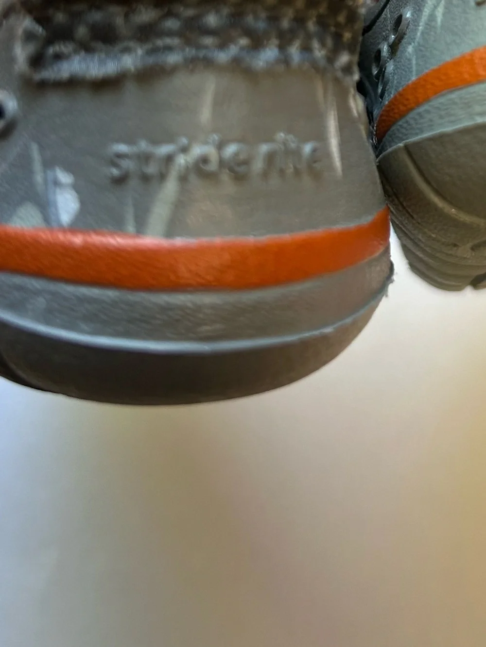 Stride Rite Made 2 Play Phibian Grey Shark baby Water sneakers Size 3M